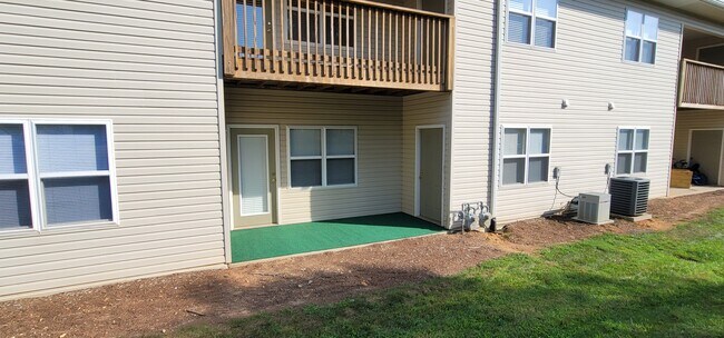 Building Photo - 101 Olde Covington Way
