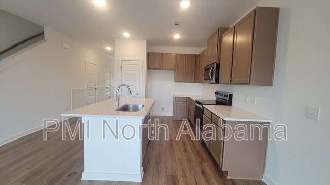 Foto del edificio - 7578 Discovery Pt Dr NW