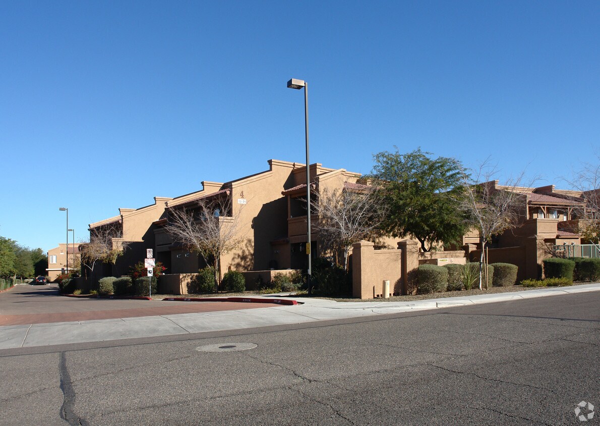 Town Square Courtyard 5136 W Glenn Dr Glendale, AZ Apartments for