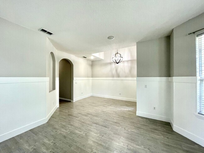 Foto del edificio - Gorgeous 3/2 Pool Home in Apopka's Parkside at Errol Estate!