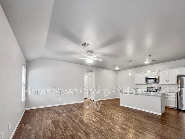 Foto del edificio - 11506 Keystone Cir