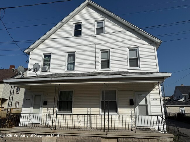 Building Photo - 216-216 14th Ave