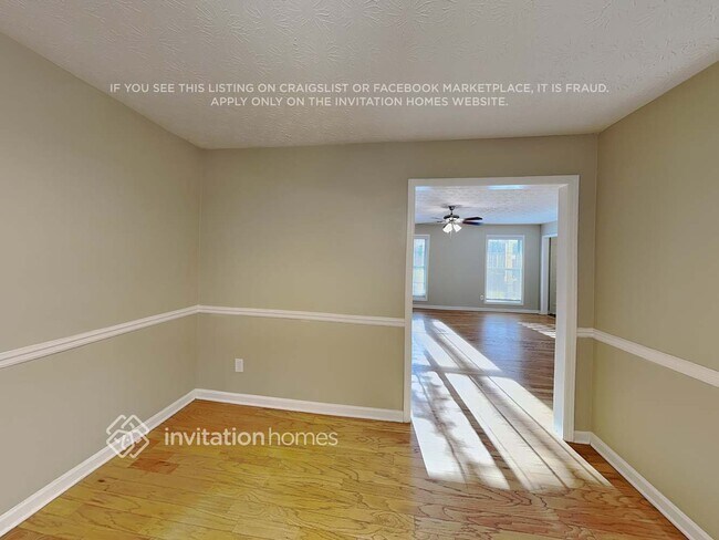 Foto del edificio - 690 Castlebrooke Dr SE