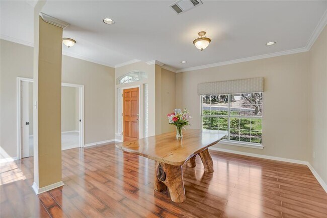 Building Photo - 6407 Johanne Ct