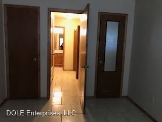 Foto del edificio - 1028 E 9th St