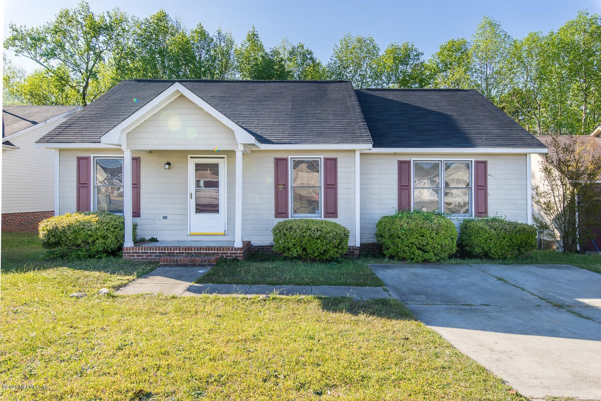 5744 Randleman St, Fayetteville, NC 28304 House Rental in