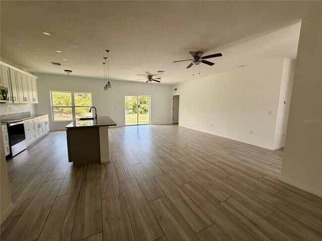 Foto del edificio - 14142 Appleton Blvd