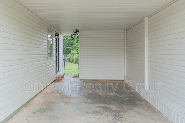 Building Photo - 117 Franklin Dr N