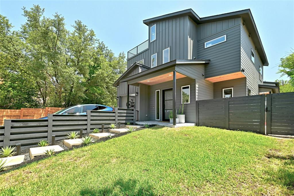 Primary Photo - 2909 Kuhlman Ave