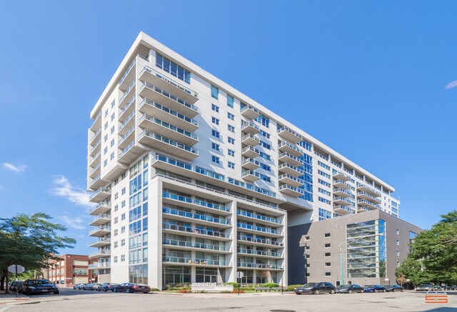 Foto principal - 910 W Huron St