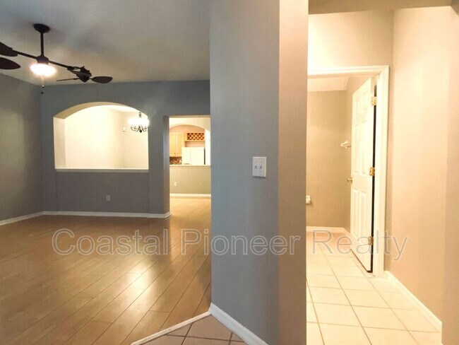 Foto del edificio - 9510 Georgian Park Ln