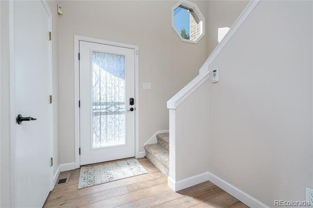 Building Photo - 541 Monroe St