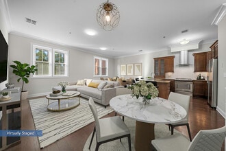 Building Photo - 1600 Kaufer Ln