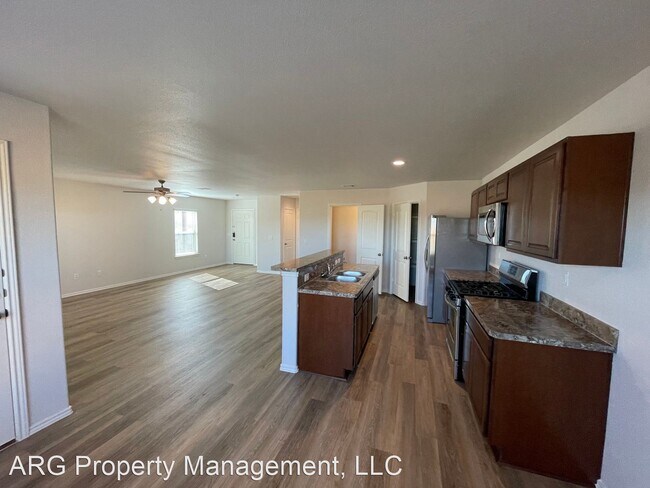 Building Photo - 3 br, 2.5 bath House - 10474 Red Orchid Drive