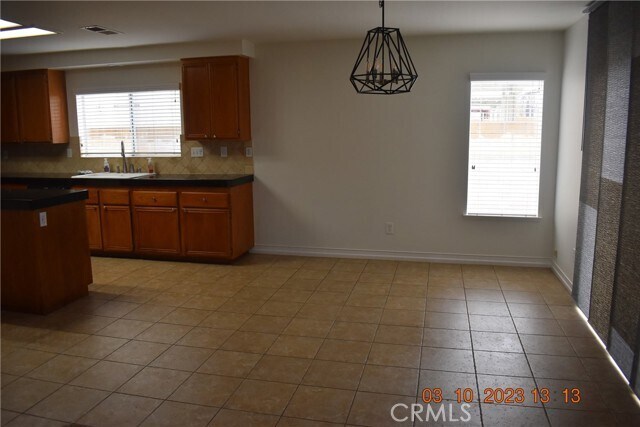 Building Photo - 15029 Fox Ridge Dr