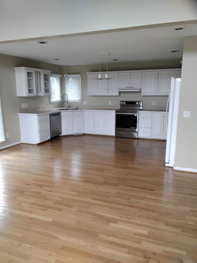 Foto del edificio - Emerald Isle Gated Community