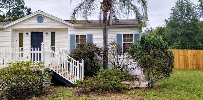 Building Photo - 2233 Indigo Ave
