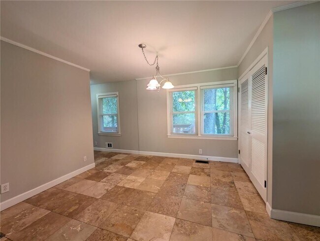 Foto del edificio - 1061 Homewood Ct
