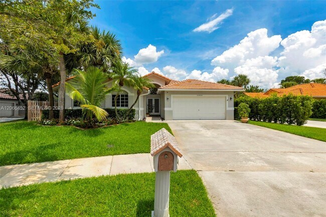 Foto del edificio - 16850 Crestview Ln