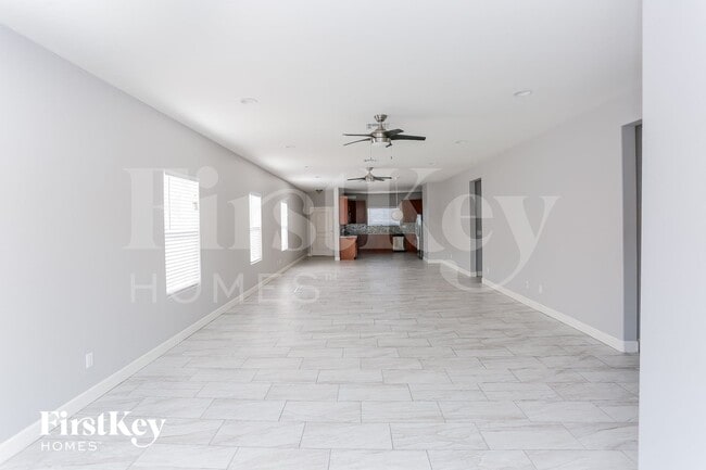 Foto del edificio - 905 E Fremont Rd
