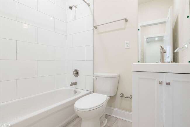 Foto del edificio - 5 br, 3 bath Duplex - 1831 N Bouvier St Un...