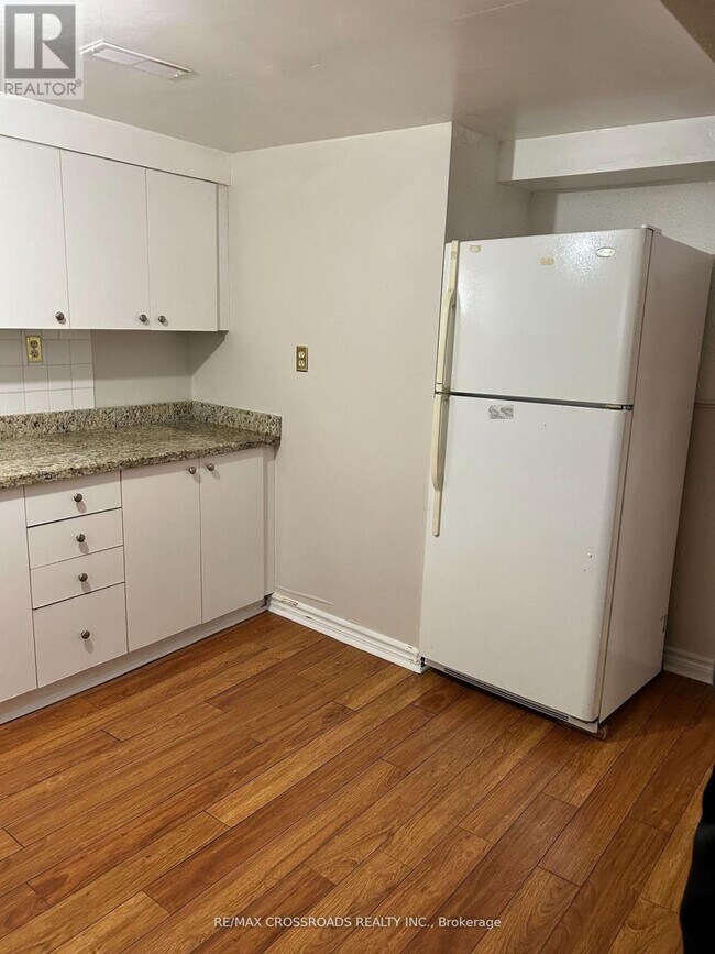 Building Photo - 466 Brimley Rd