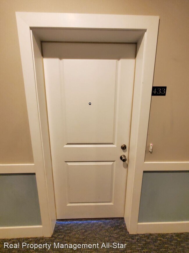 Foto del edificio - 2 br, 2 bath House - 433 Tower Boulevard