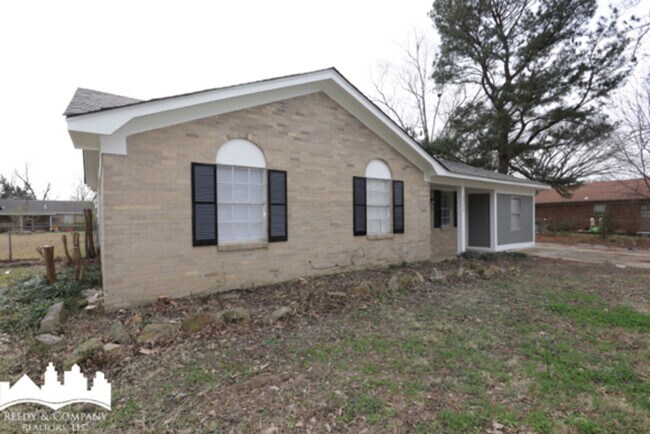 Building Photo - 2755 Norwood Cove