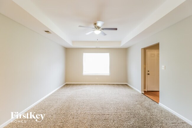 Foto del edificio - 243 Davis Dr