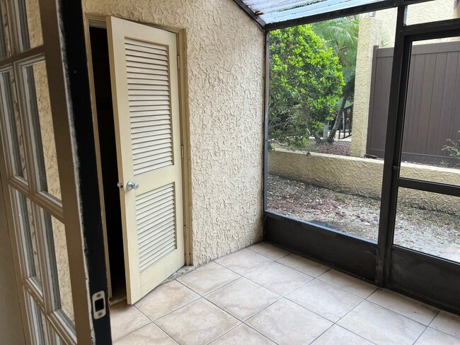 Building Photo - 5305 San Sebastian Ct