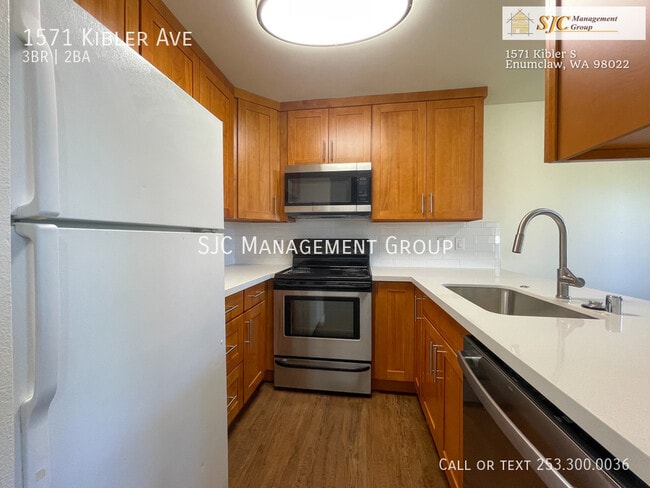 Building Photo - 1571 Kibler Ave