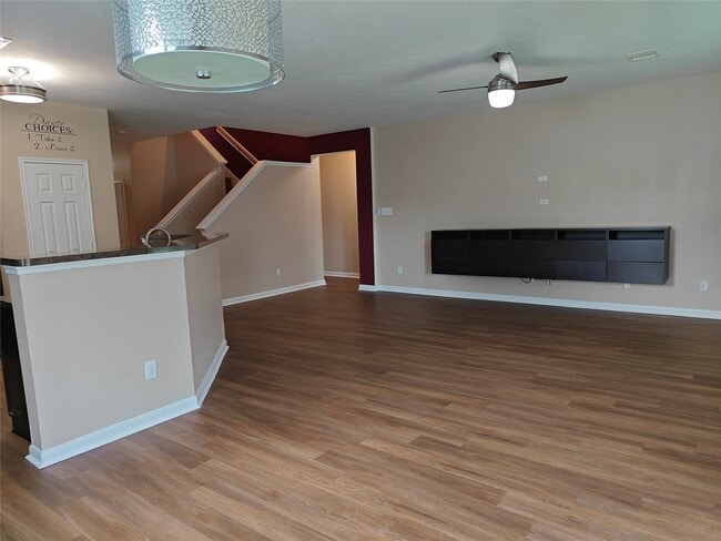 Building Photo - 7915 Moss Springs Ct