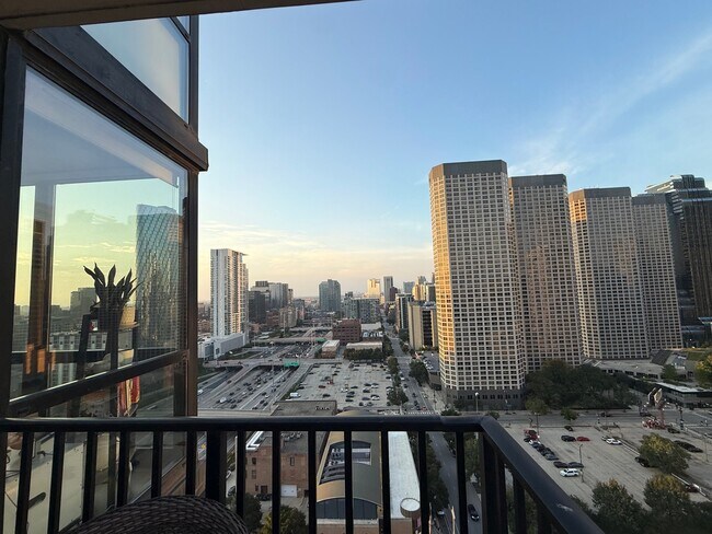 Foto del edificio - 210 S Desplaines St