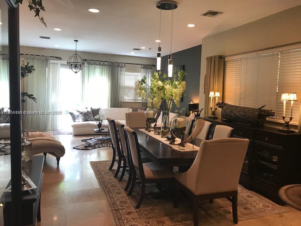Photo - 1225 NE 11th Ave (Fort Lauderdale, FL)