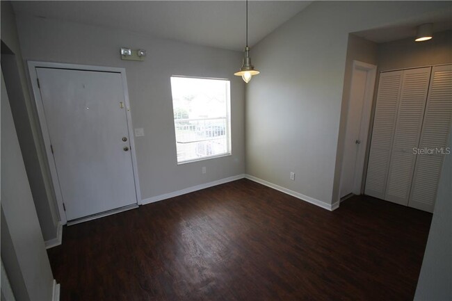 Building Photo - 2520 Woodgate Blvd