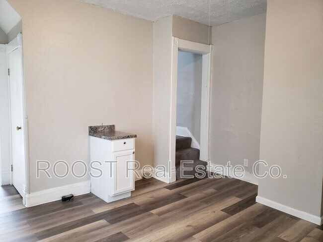Building Photo - 521 Starr Avenue