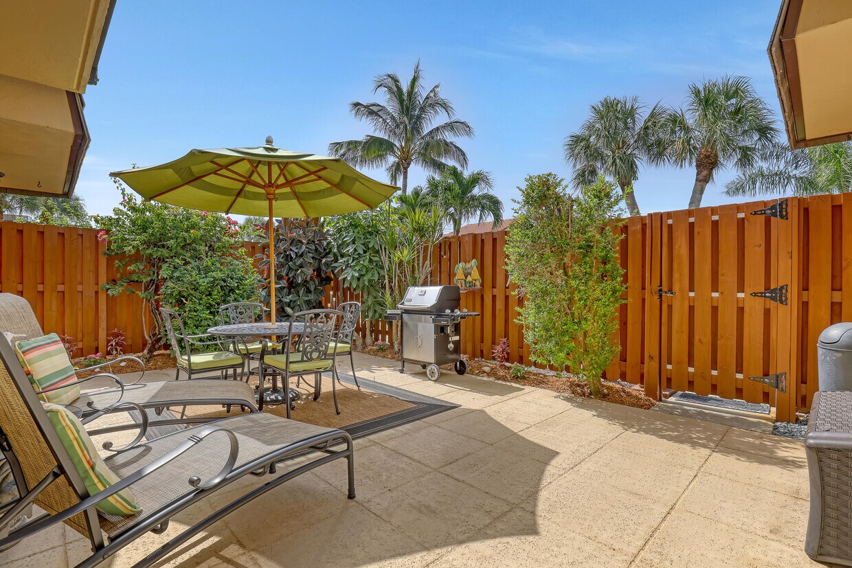 Foto principal - 131 Ocean Cove Dr