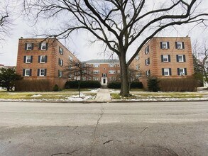 Building Photo - 2608 Bennett Ave