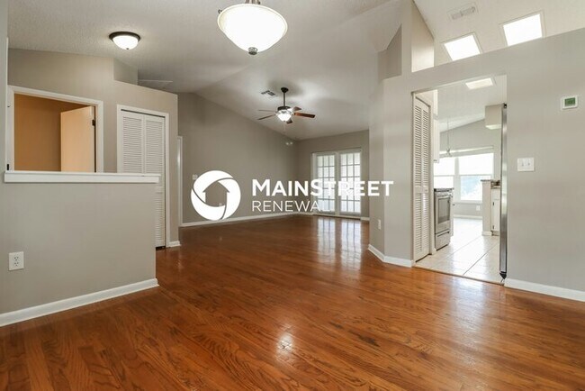 Building Photo - 3 Bedroom Pet-Friendly Home in New Port Ri...