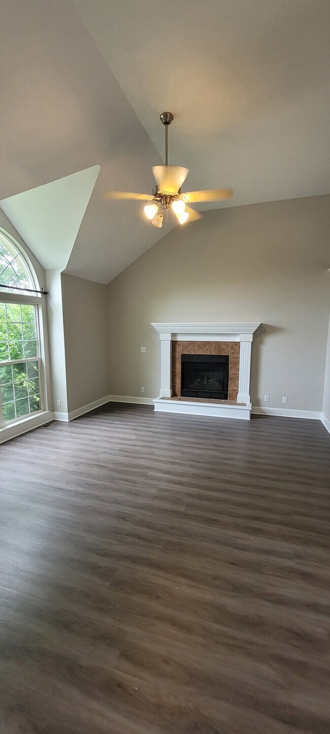 Foto del edificio - 4352 N 122nd Terrace, Kansas City, KS 6610...