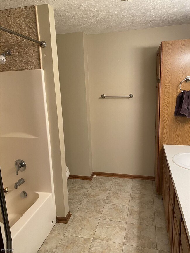 Building Photo - 2 br, 2 bath  - 57 Whispering Woods Dr