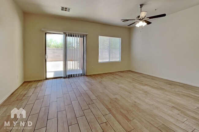 Foto del edificio - 9303 W Raymond St