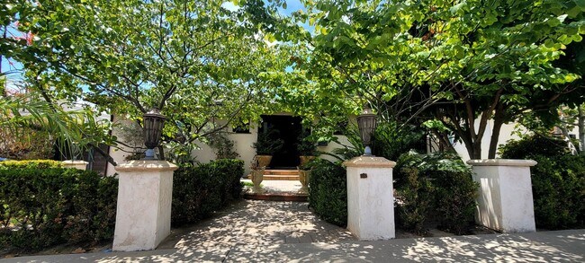 Foto del edificio - Midtown Ventura 3+2 Single Family Home $52...