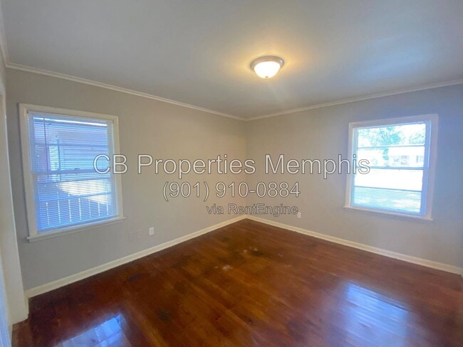 Foto del edificio - 1729 Dorrie Ln