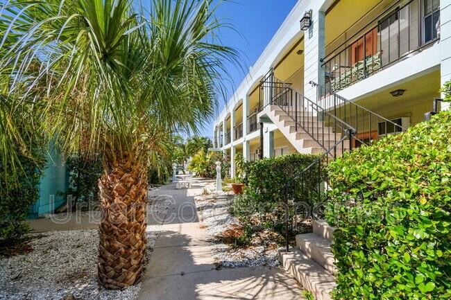 Foto del edificio - 321 24th Ave N