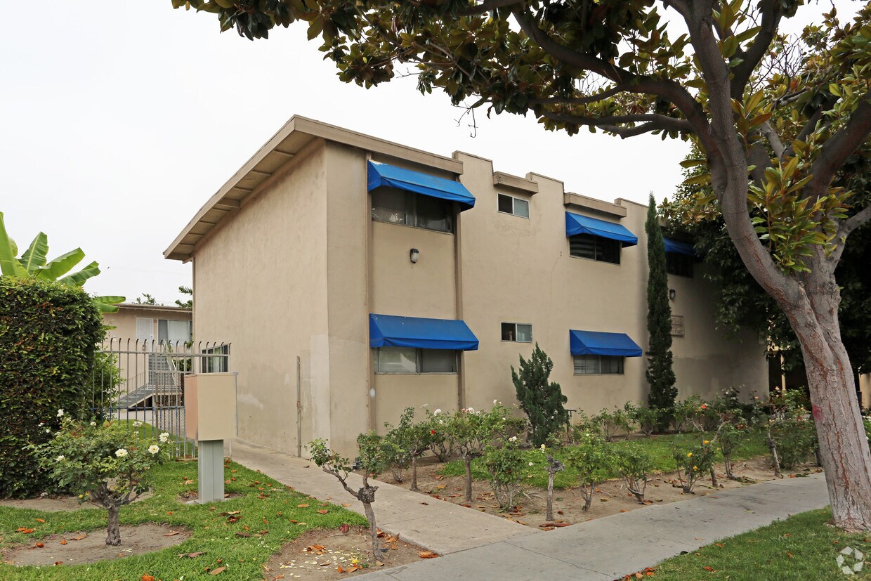 Foto principal - 14162 Buena St