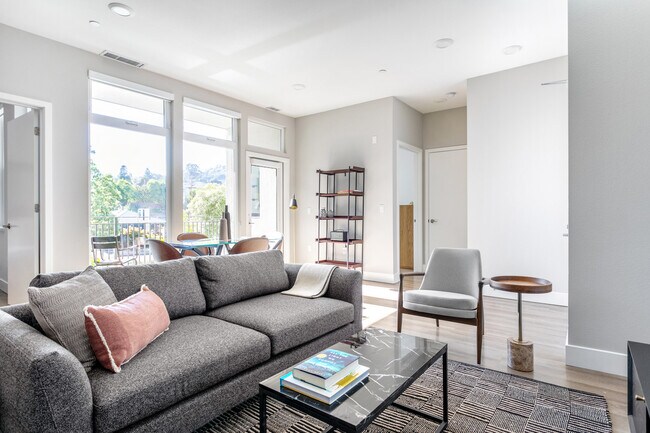 Building Photo - 261 El Camino Real