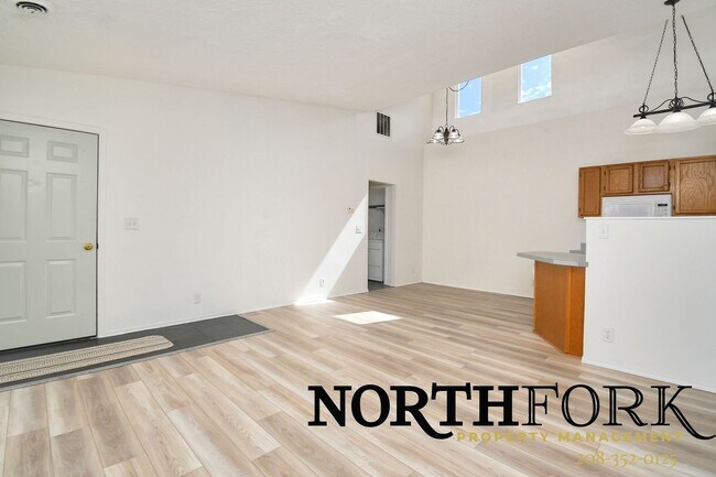Foto del edificio - Southeast Boise Rental with Vaulted Ceilin...