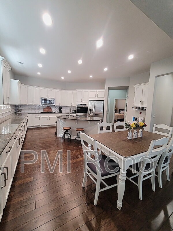 Building Photo - 5815 Slate Dr