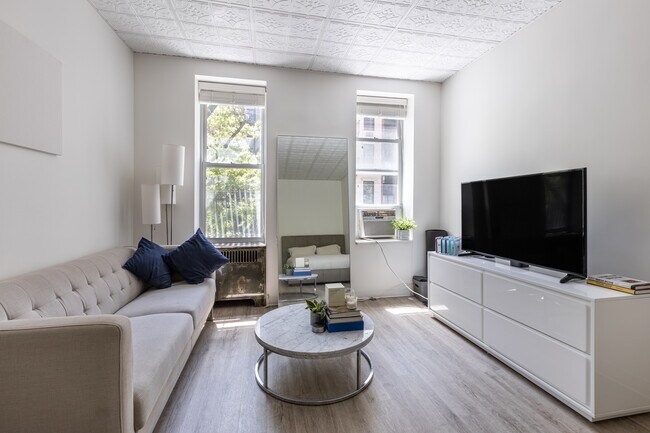 Foto del edificio - 343 E 51st St